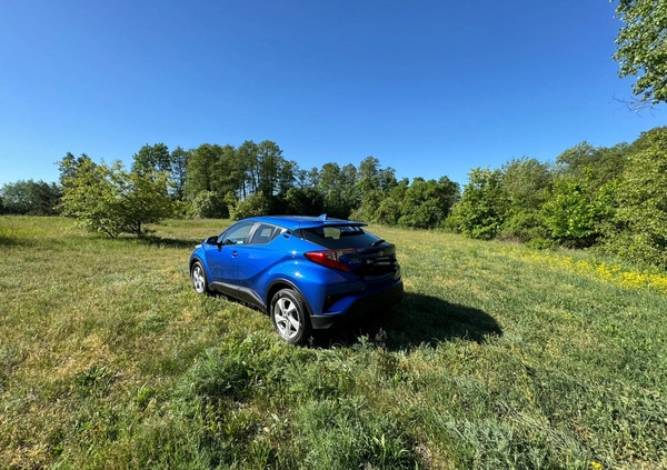 Toyota C-HR cena 77600 przebieg: 115200, rok produkcji 2018 z Konin małe 781